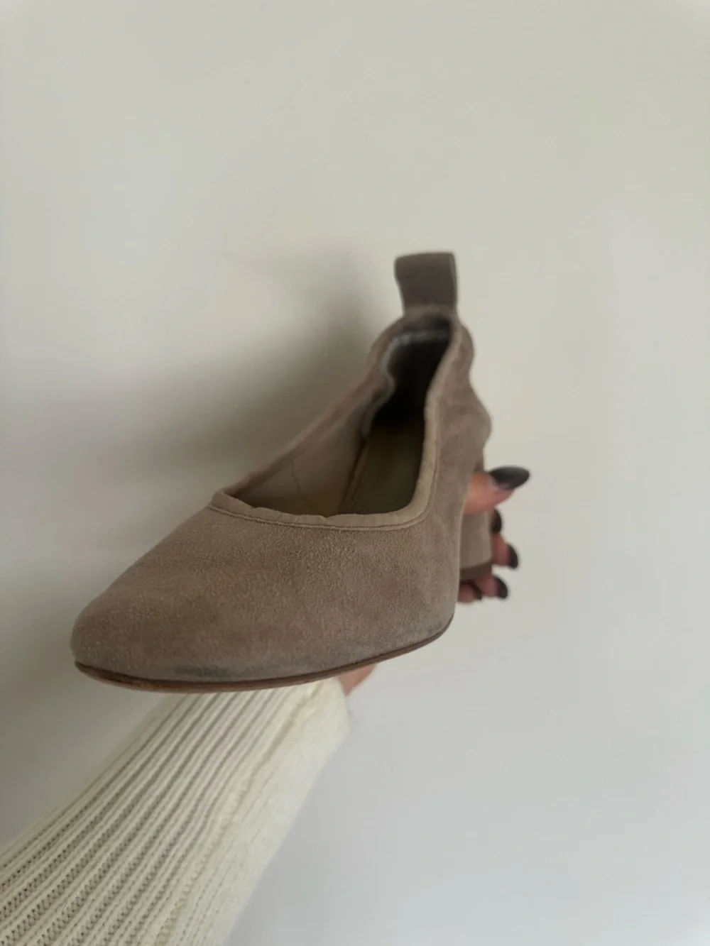 Tory Burch Suede Block Heel Pumps Taupe Size 7M EUC